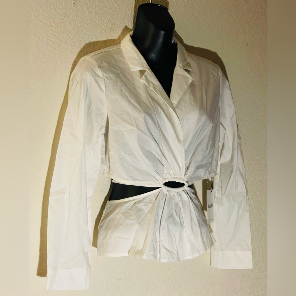 O.L.M. CUT OUT & O RING BLOUSE